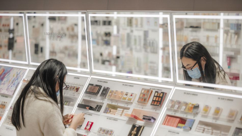 Anche AliExpress nel mirino di Parigi per bambole sessuali