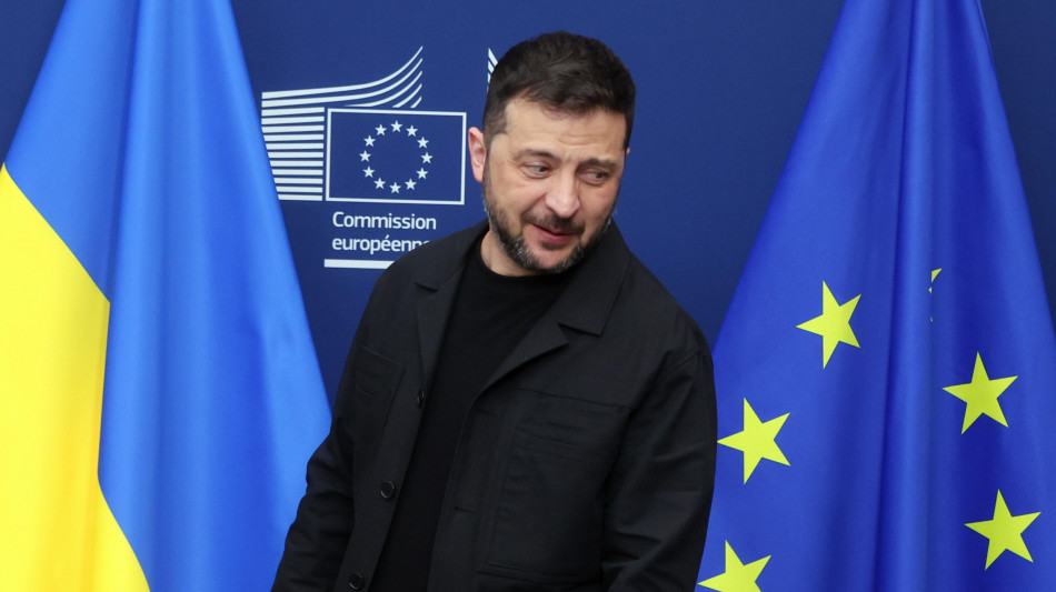 Zelensky, fondamentale che l'Ue sia unita come nel 2022