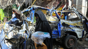 Rebeldes hutíes dicen que bombardeos de EEUU dejaron 12 muertos en la capital de Yemen