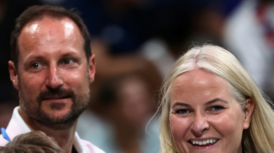 La princesa Mette-Marit de Noruega afirma haber sido "manipulada y enga&ntilde;ada" por Epstein