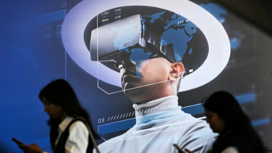 AI 'arms race' risks human extinction, warns top computing expert