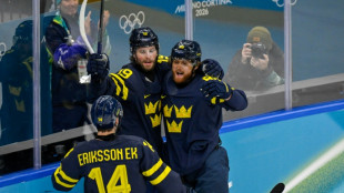 Sweden to face USA in Olympic men's ice hockey quarter-finals