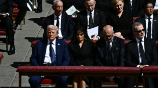 Los periodistas de la Casa Blanca celebran una discreta gala anual sin Trump