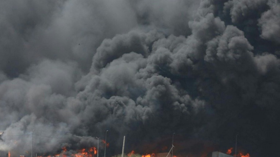 Explosion dans un port en Iran: le ministre de l'Intérieur pointe la "négligence", 65 morts