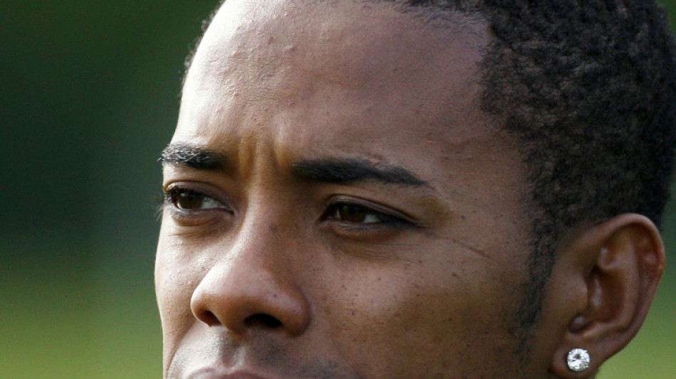 Robinho es detenido en Brasil para pagar condena por violaci&oacute;n
