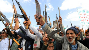 Un bombardeo de EEUU en Yemen deja casi 70 muertos en un centro de detención de migrantes