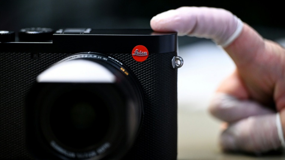 Un appareil photo Leica ayant appartenu au pape Fran&ccedil;ois adjug&eacute; 6,5 millions d'euros