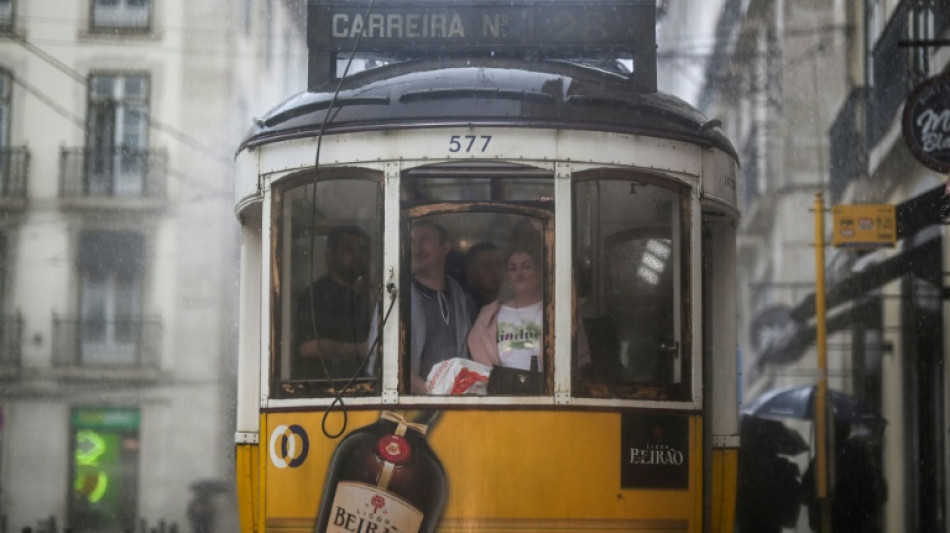 La tormenta Kristin deja al menos cuatro muertos y numerosos da&ntilde;os en Portugal