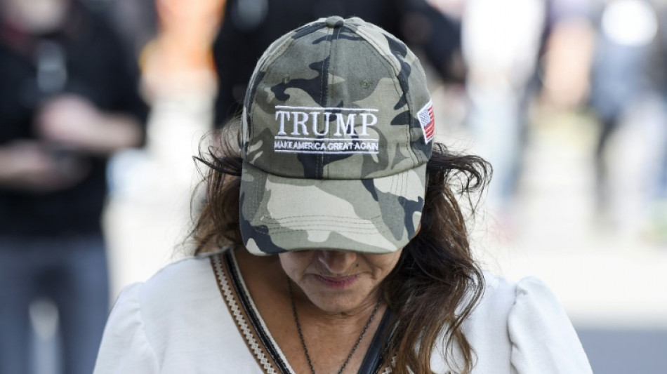 En France, les autorit&eacute;s inqui&egrave;tes de l'influence de la n&eacute;buleuse MAGA