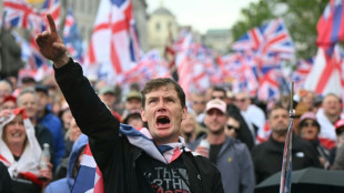 Angespannte Lage: Zehntausende bei Demo von rechtsextremem Aktivisten in London