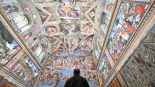 Une foule fervente continue d'honorer la mémoire du pape François