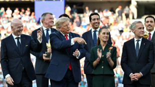 Sheinbaum abordou tarifas com Trump e Carney antes de rodada comercial do T-MEC