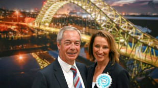 L'extrême droite britannique remporte une élection partielle, un revers pour Starmer