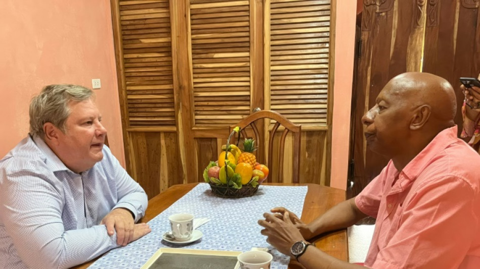 Cuba: le représentant américain multiplie les visites aux dissidents et irrite le gouvernement