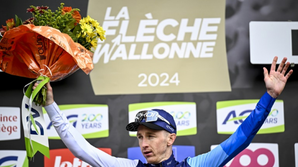 El brit&aacute;nico Stephen Williams gana una Flecha Valona apocal&iacute;ptica