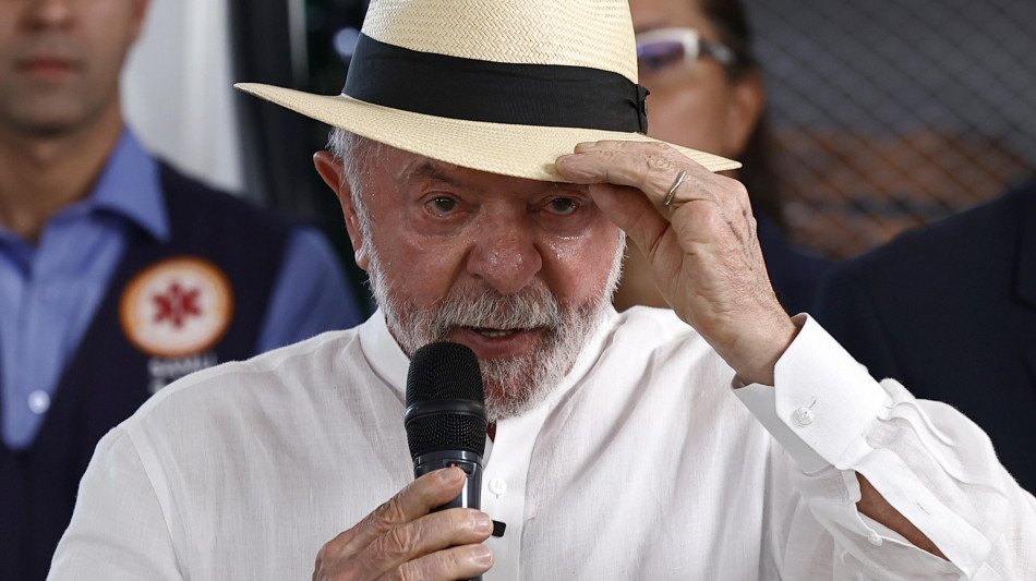 Brasile, Lula resta avanti nei sondaggi in tutti gli scenari di voto