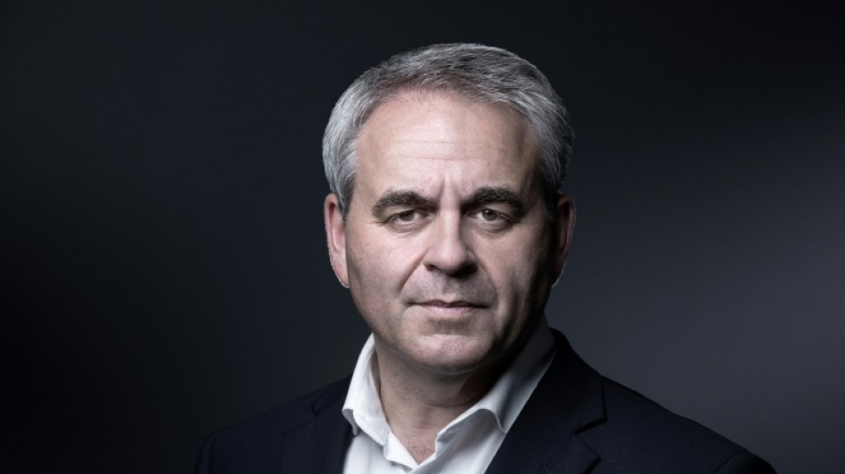 ArcelorMittal: Xavier Bertrand somme François Bayrou de venir à Dunkerque