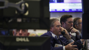 Wall Street recule, &agrave; cause de prises de b&eacute;n&eacute;fices