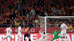 Espanha empata com Turquia (2-2) e sela vaga na Copa de 2026