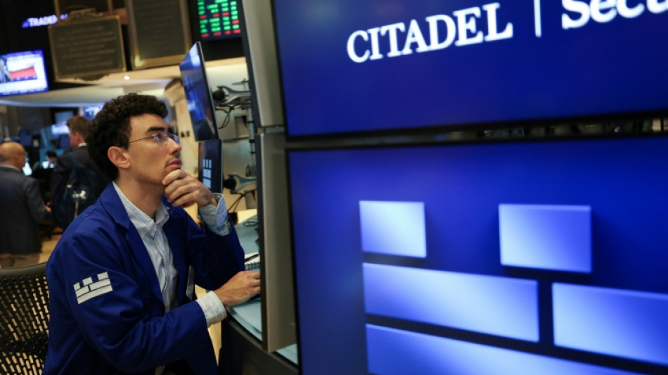 Wall Street termine en hausse, nouveaux records en clôture pour le S&P 500 et le Nasdaq