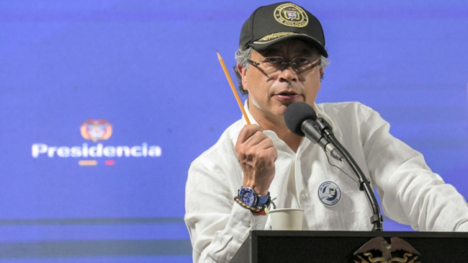 "Son falsos": Petro niega v&iacute;nculos de la inteligencia colombiana con una guerrilla