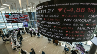 La Bourse de Paris cl&ocirc;ture dans le rouge sous l'effet de prises de b&eacute;n&eacute;fices