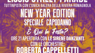 Rimini saluta il 2025 a ritmo di folk romagnolo, sul mare la 'Liscio Street Parade'
