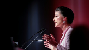 Wagenknecht weist H&ouml;ckes Angebot zur&uuml;ck - und fordert ihn zu TV-Duell auf