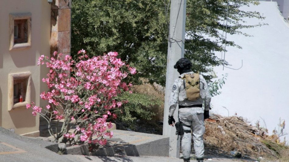 Mexique: hommage à deux enfants tués dans les narco-combats