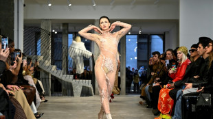 Semana de Moda de Paris come&ccedil;a com 'consolida&ccedil;&atilde;o' de estilos