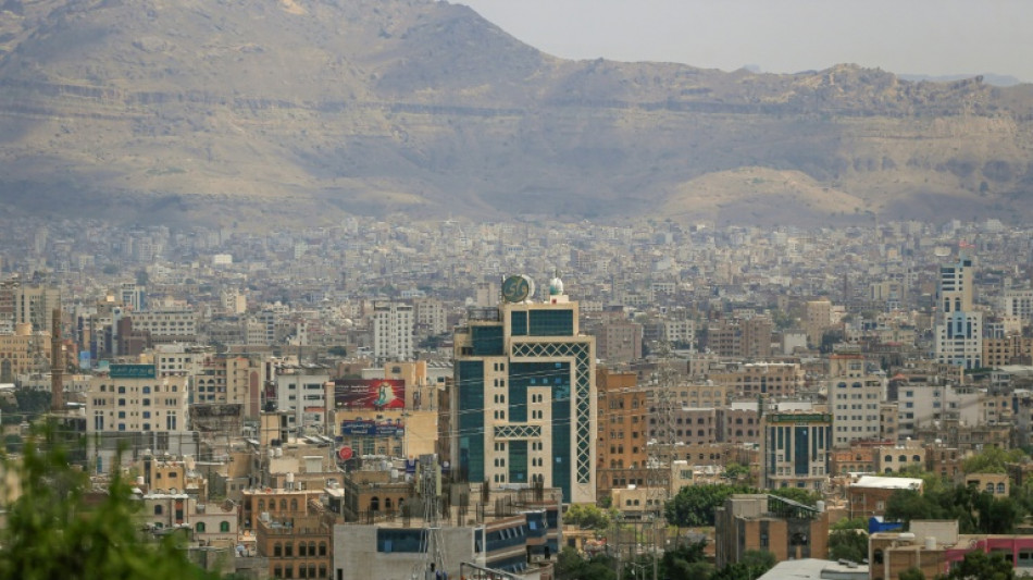Les Houthis accusent Ryad de pilonner Sanaa, qu'ils contr&ocirc;lent, incendie sur un site saoudien d'Aramco 