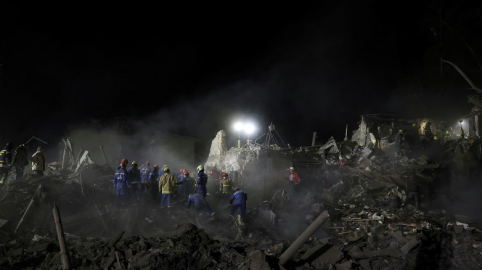 "Vladimir, ARRÊTE!" lance Trump après un nouveau carnage à Kiev