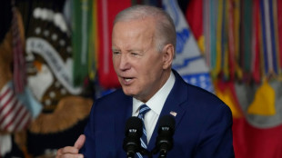 Biden acusa a Trump de "apaciguar" a Rusia con presión sobre Ucrania