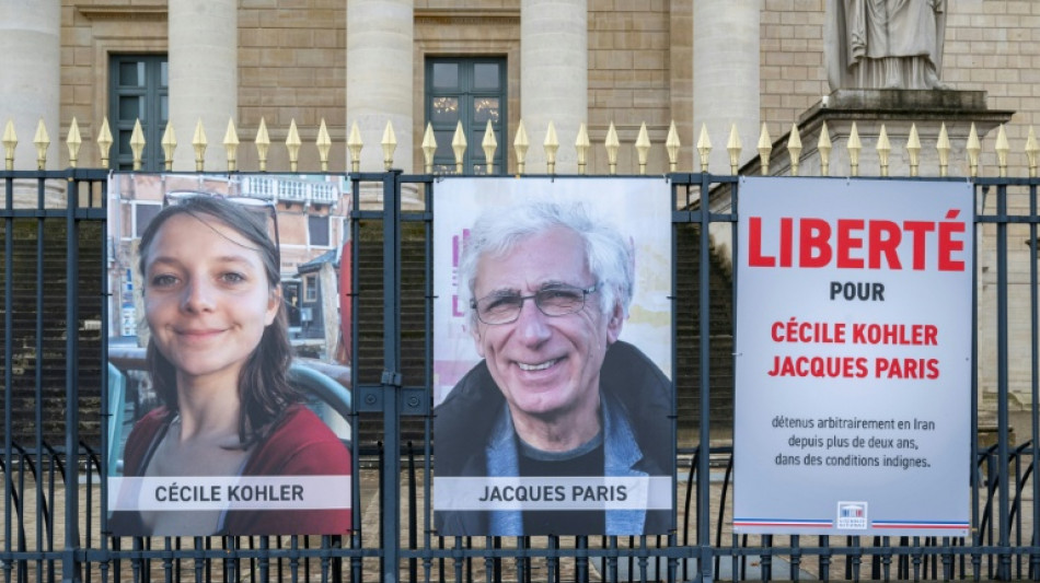 Iran: les ex-d&eacute;tenus C&eacute;cile Kohler et Jacques Paris attendus mercredi en France