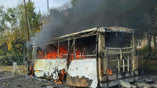 Bombardeo ruso contra dos autobuses en Ucrania deja 30 muertos