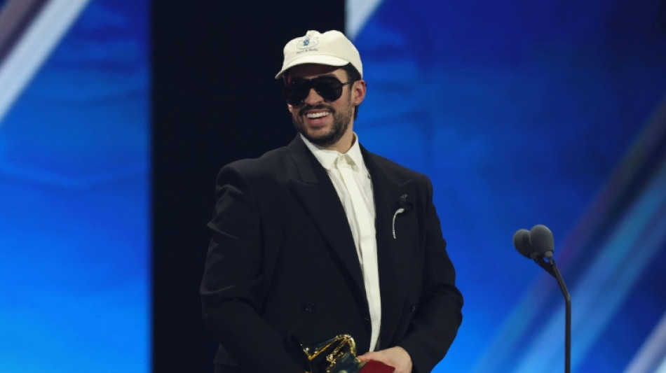 Bad Bunny triunfa en unos sorpresivos Grammy Latinos