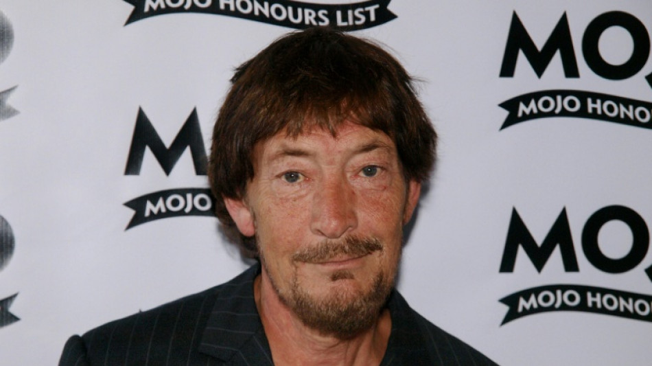 Morre o cantor brit&acirc;nico Chris Rea aos 74 anos