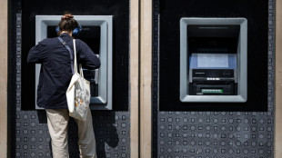 60 ans après la loi, un compte bancaire pour toutes les femmes ne résout pas l'inégalité