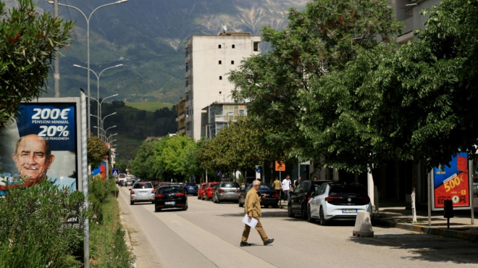 Les Albanais votent pour des législatives test sur le chemin de l'UE
