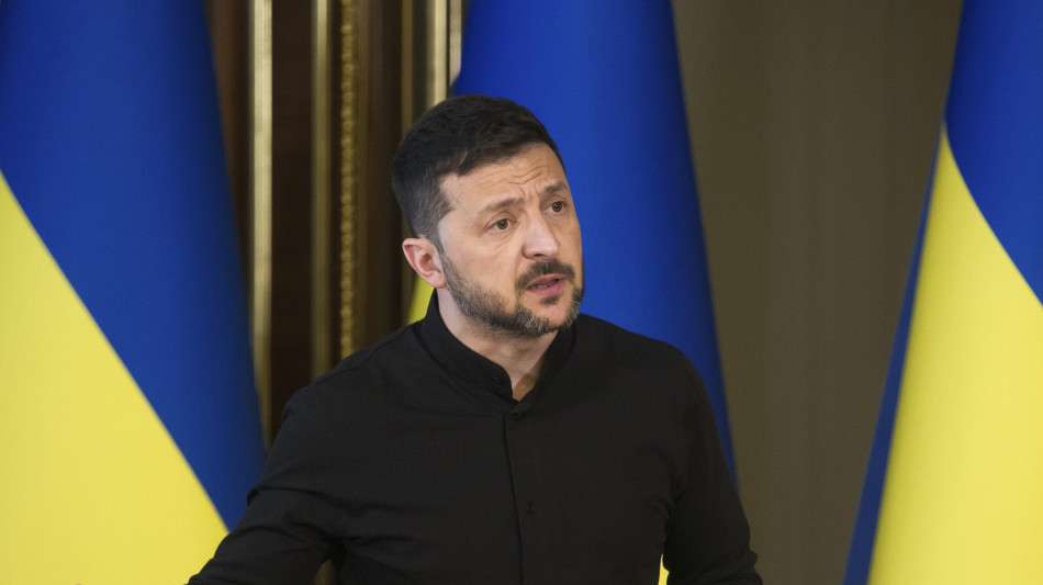Zelensky chiede faccia a faccia con Putin per fine guerra