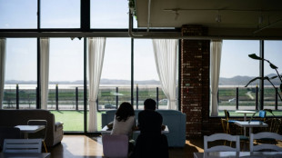 A la frontière inter-coréenne, un café-bunker qui rêve de paix