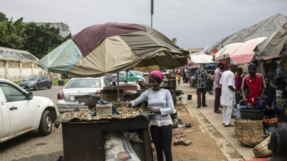 Nigeria: à mi-mandat, le président Tinubu peine à redresser l’économie et la sécurité 