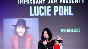 A New York, un espace pour rire sur l'immigration, d&eacute;fi dans un pays sous tension