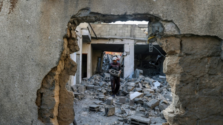 Once muertos, incluidos tres bebés, en bombardeo israelí en Gaza, según Defensa Civil