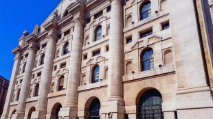 Borsa: Milano chiude in rialzo, +1,71%