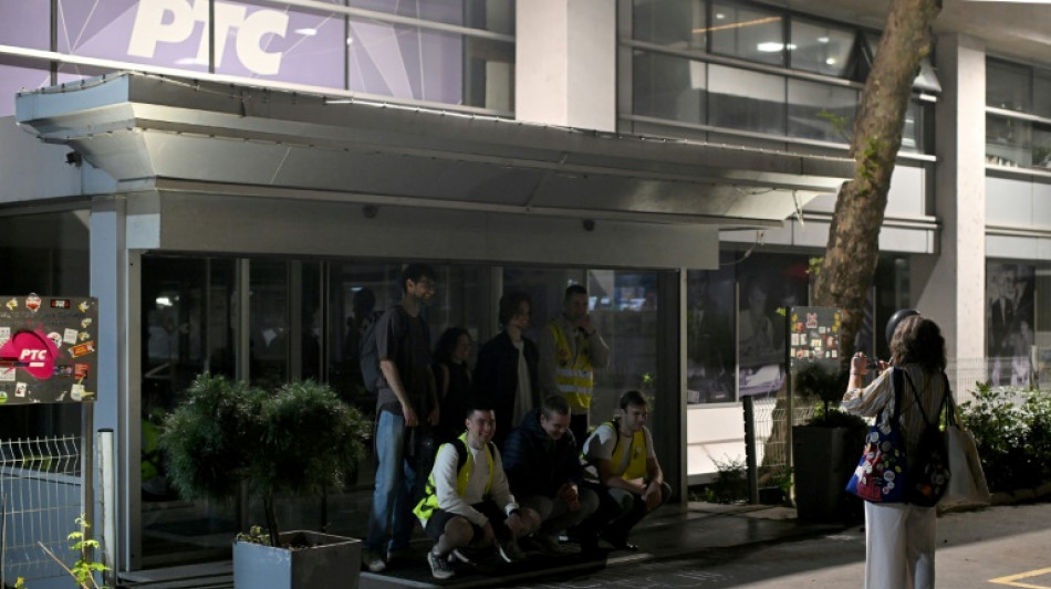 Serbie: six mois après la catastrophe de la gare de Novi Sad, étudiants et syndicats unis dans la contestation